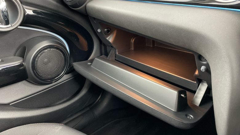 MINI Hatchback 1.5 Cooper Classic Premium 5dr Auto Petrol Hatchback